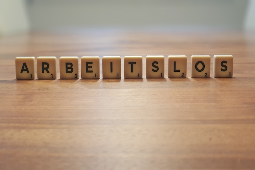 Es steht: Arbeitslos